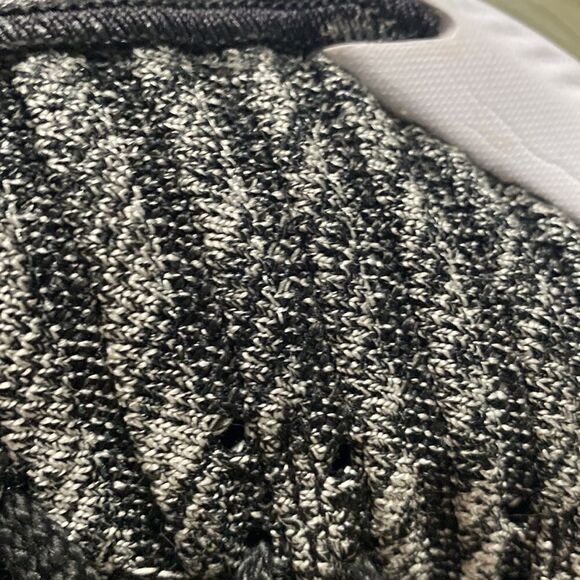 EUC 2018 Nike LeBron James 16 Ashes Black White Oreo Mens Basketball Shoes - Picture 9 of 10